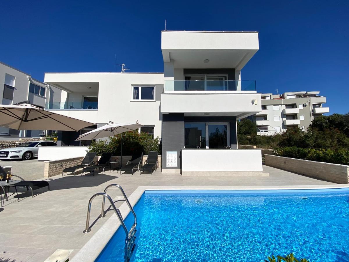 Fantasy Pool Villa Novalja Eksteriør bilde