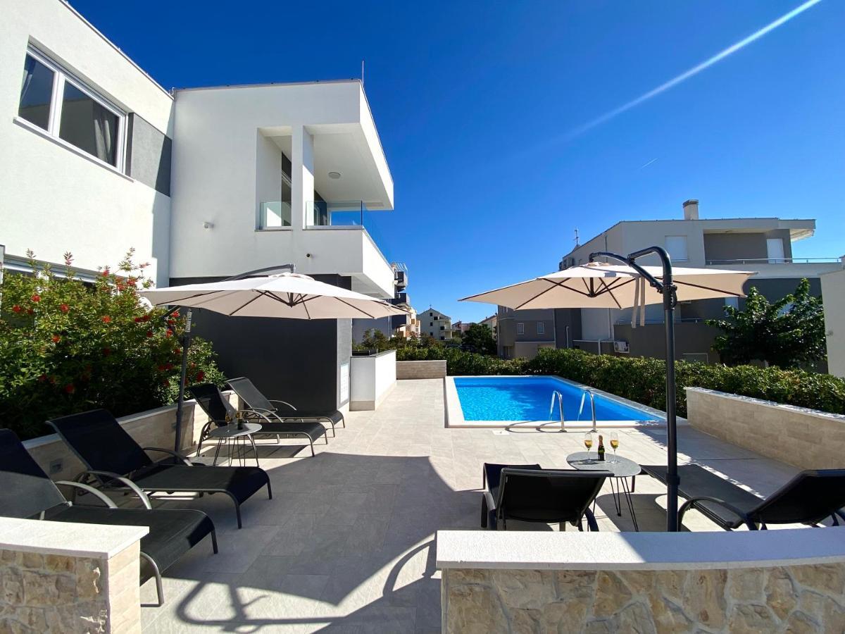 Fantasy Pool Villa Novalja Eksteriør bilde